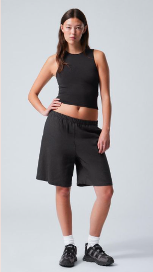 RELAXED LINEN BLEND SHORTS